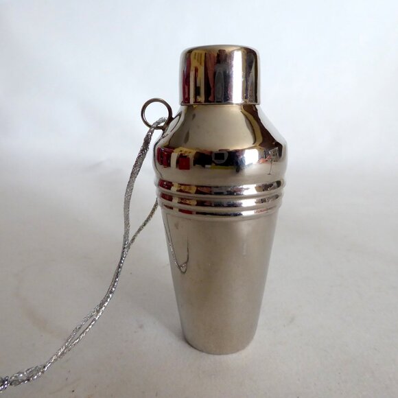 VINTAGE 3.5” SILVER CHROME COCKTAIL SHAKER MARTINI GLASS ORNAMENT SET - Picture 3 of 9